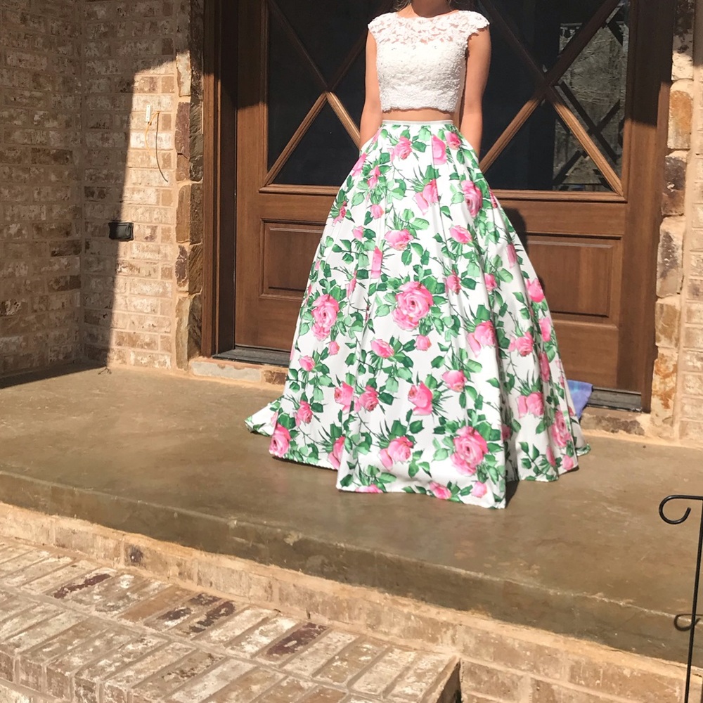Prom dress